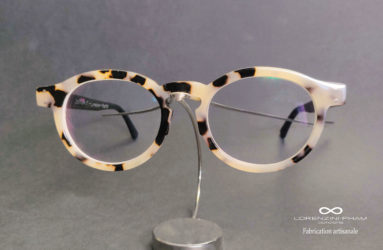 Monture forme Pantos en écaille beige et noir - Nez clef