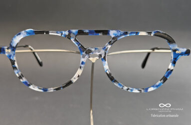 Monture artisanale forme aviateur bleu écaille transparent